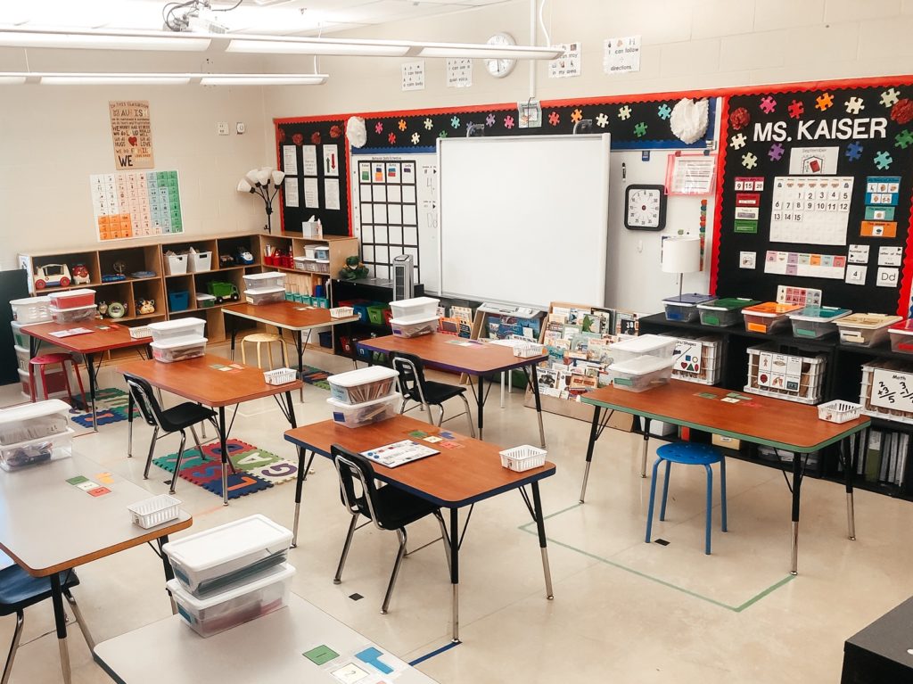 Set up a structured, efficient self-contained classroom with layouts that promote independence and success!