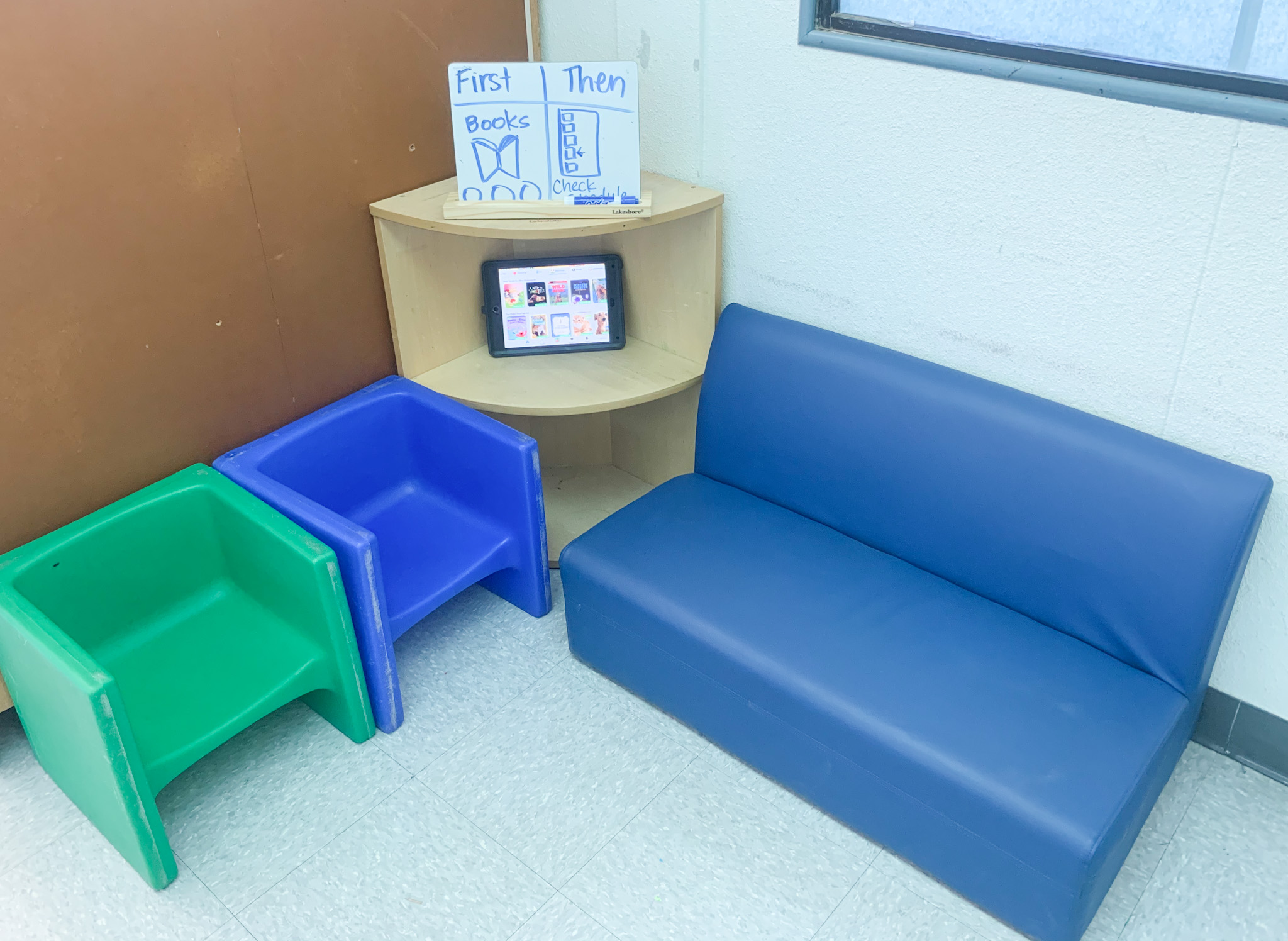 A photo of my listening center. Due to Covid-19, students do books on the iPad.