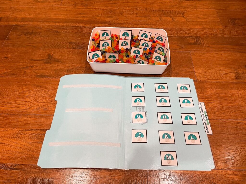 file folder sensory bin