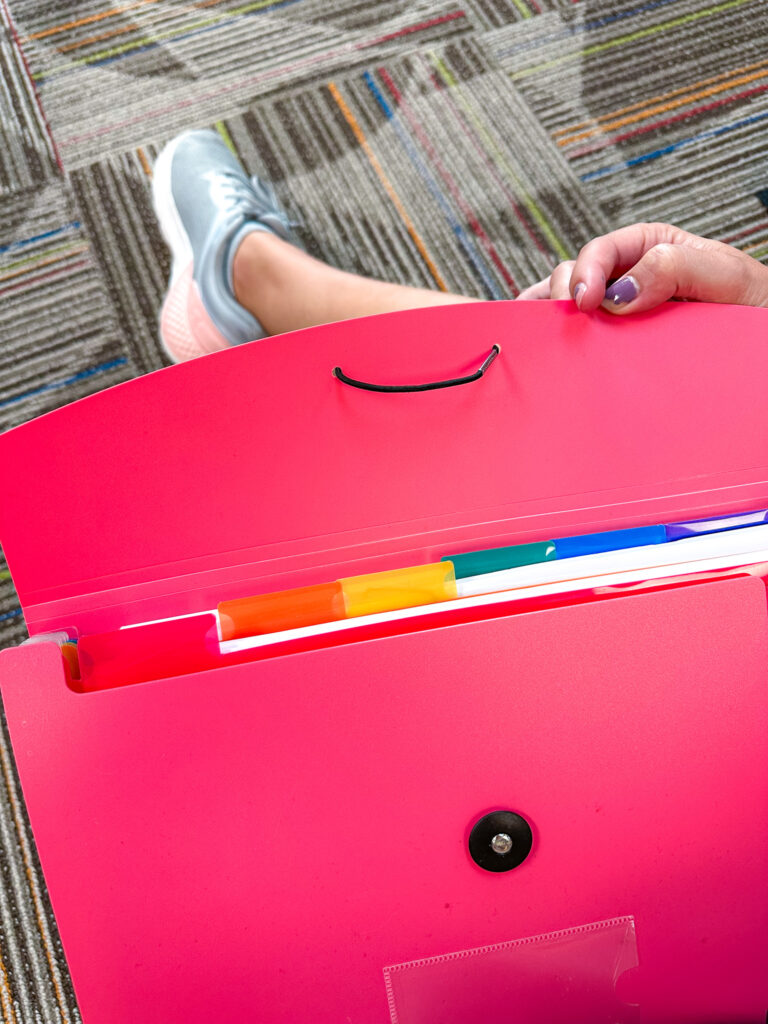 tabbed folder