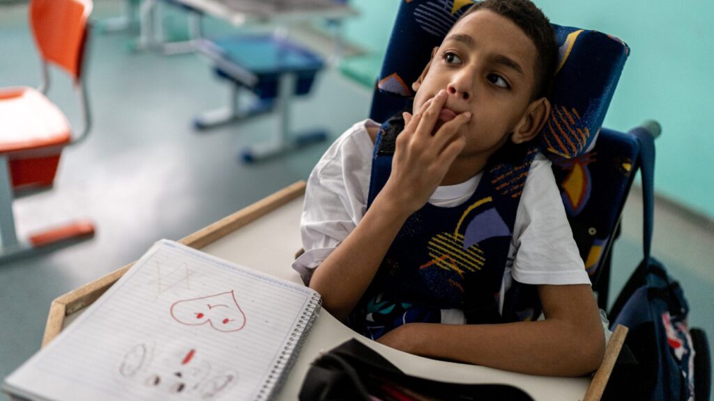 Student in a wheelchair in his lre classroom